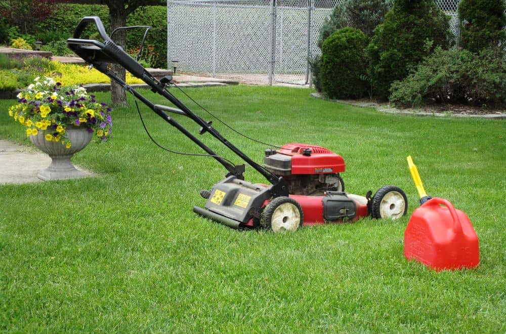 12 Tips for Buying Used Lawn Mowers